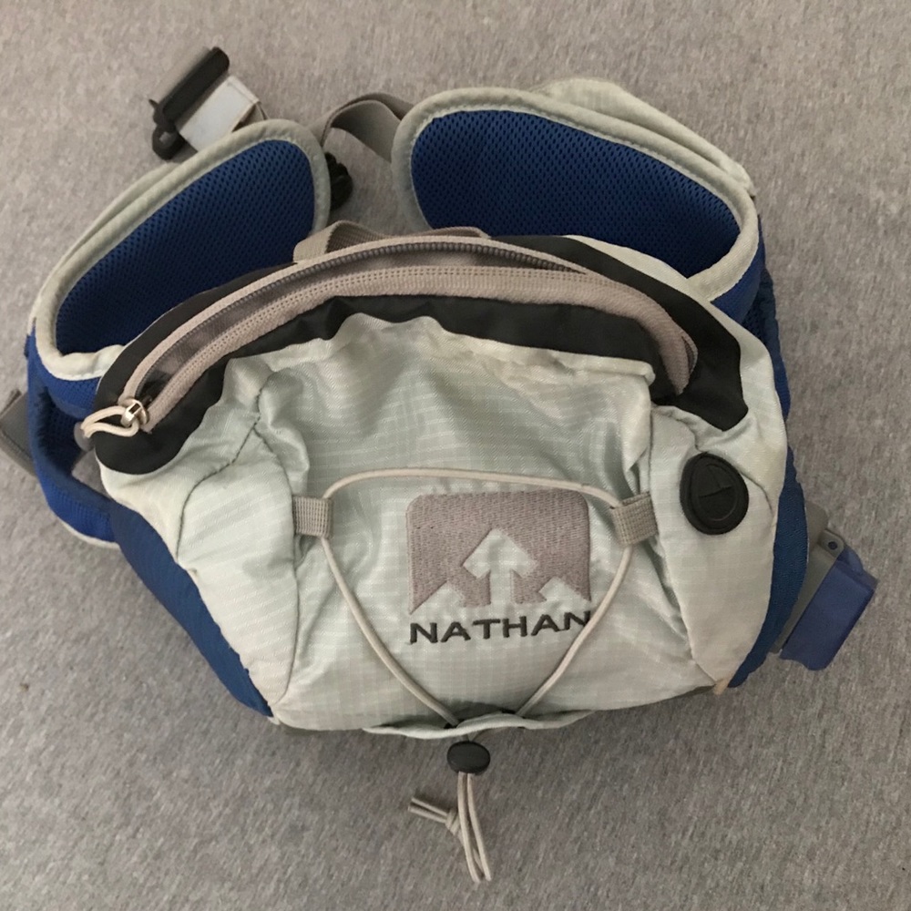 Nathan hydration belt